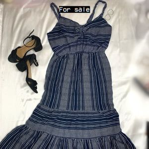 🤍 Navy blue flowy dress size Large